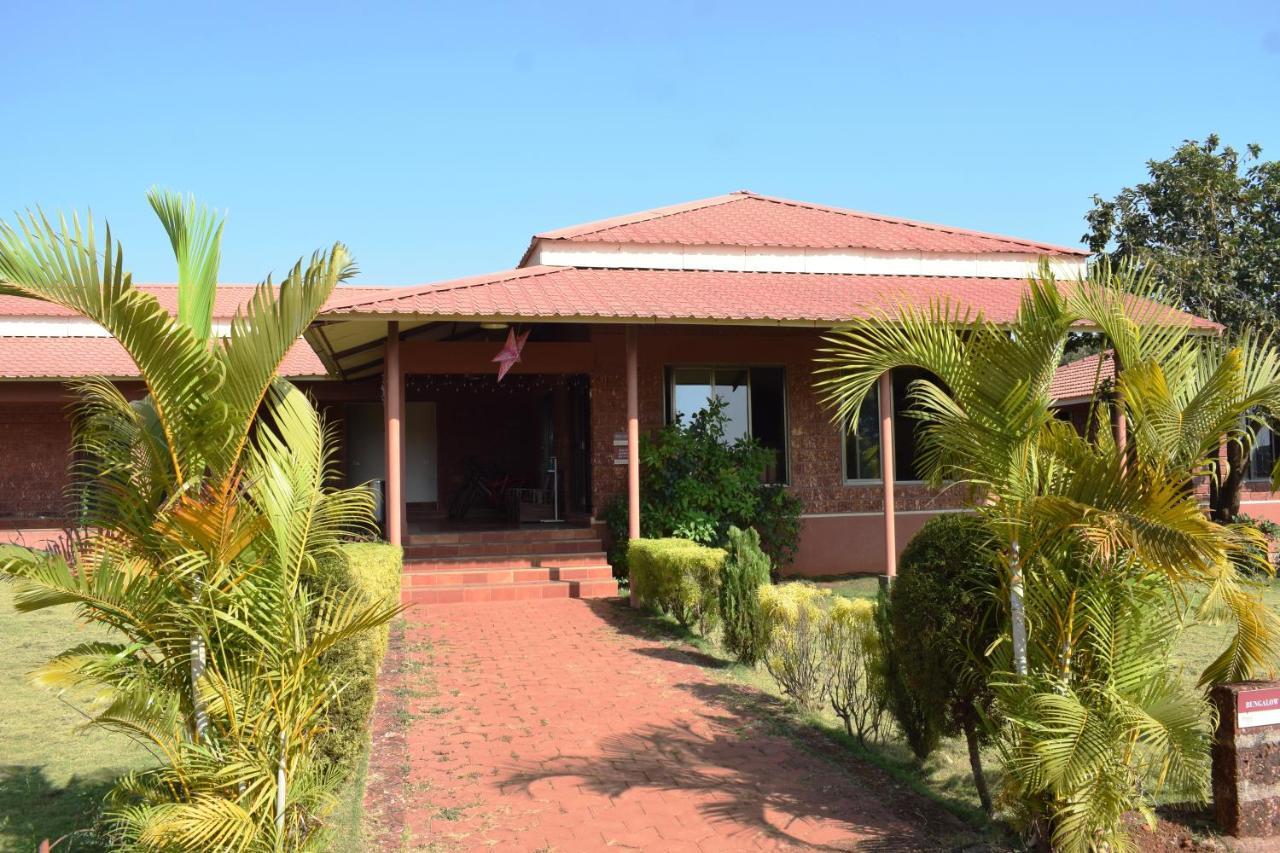 Regenta Resort Mango Village Guhagar Kudān Εξωτερικό φωτογραφία