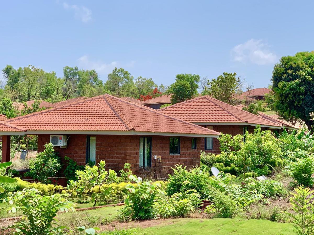 Regenta Resort Mango Village Guhagar Kudān Εξωτερικό φωτογραφία