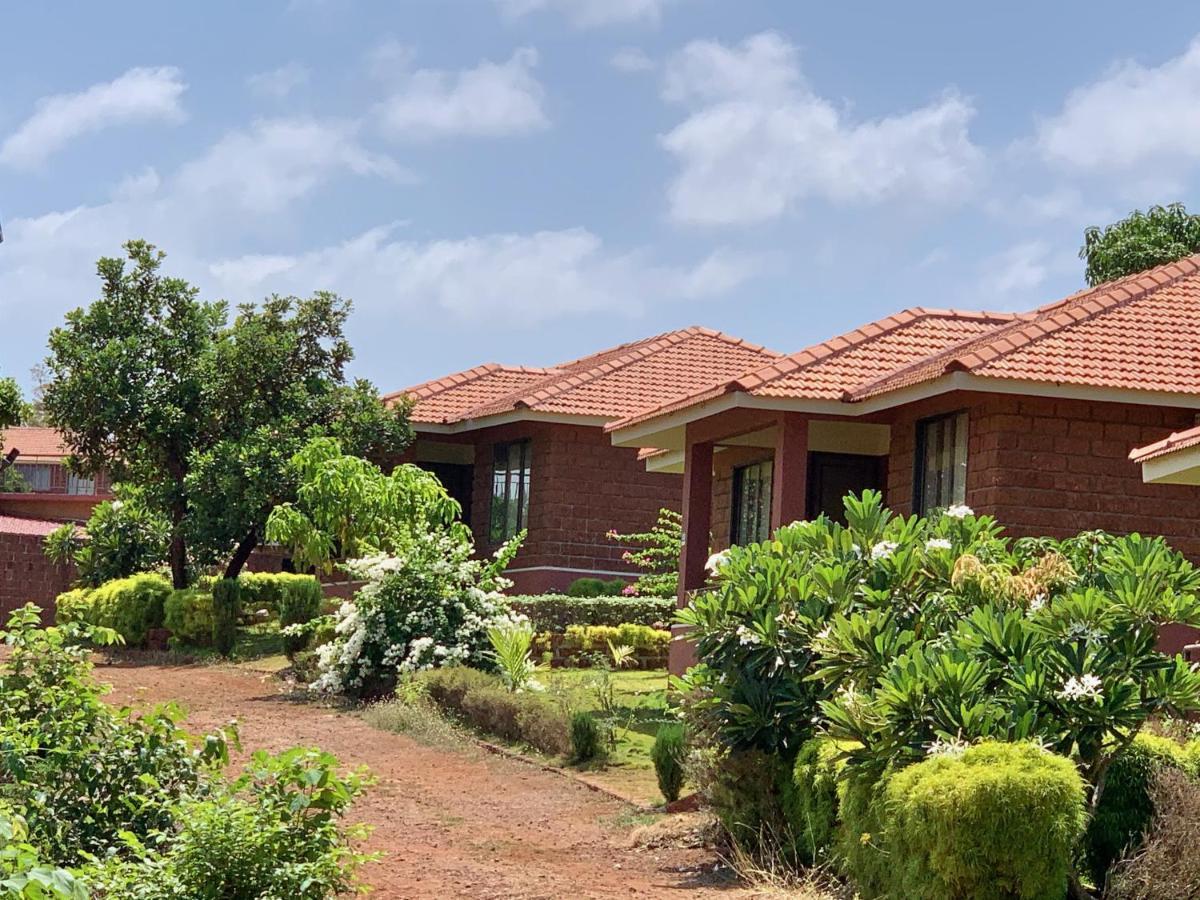 Regenta Resort Mango Village Guhagar Kudān Εξωτερικό φωτογραφία
