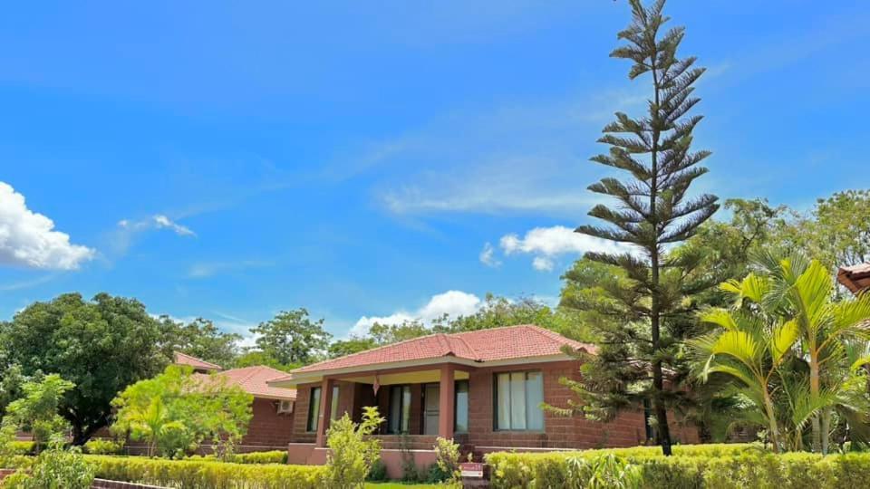 Regenta Resort Mango Village Guhagar Kudān Εξωτερικό φωτογραφία